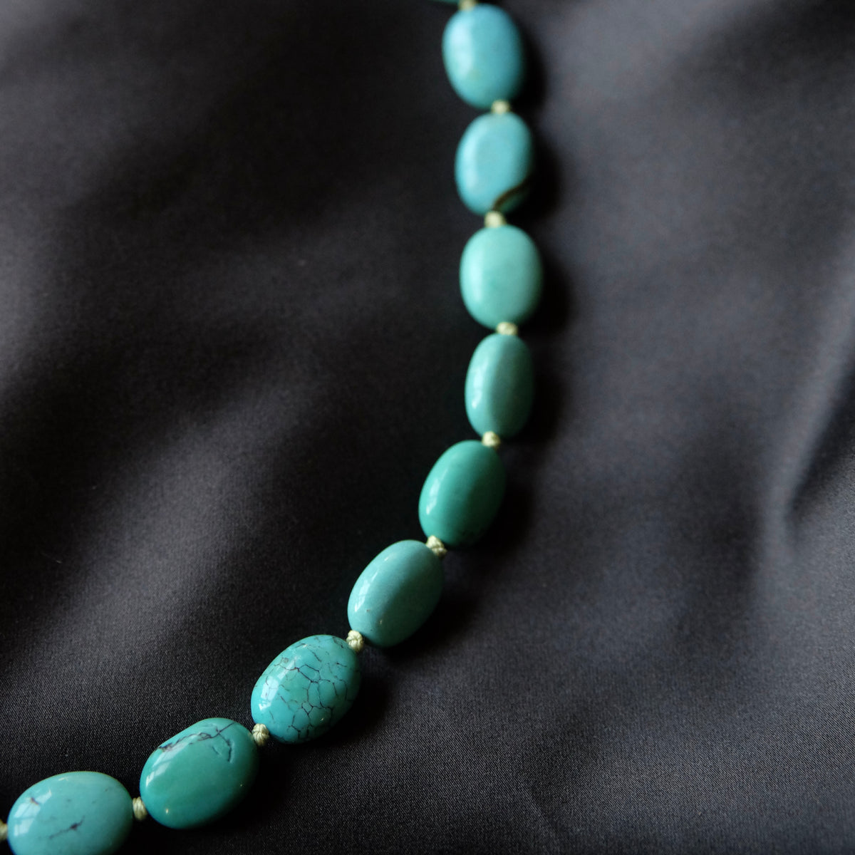 Clear Blue Turquoise Oval Beaded Necklace