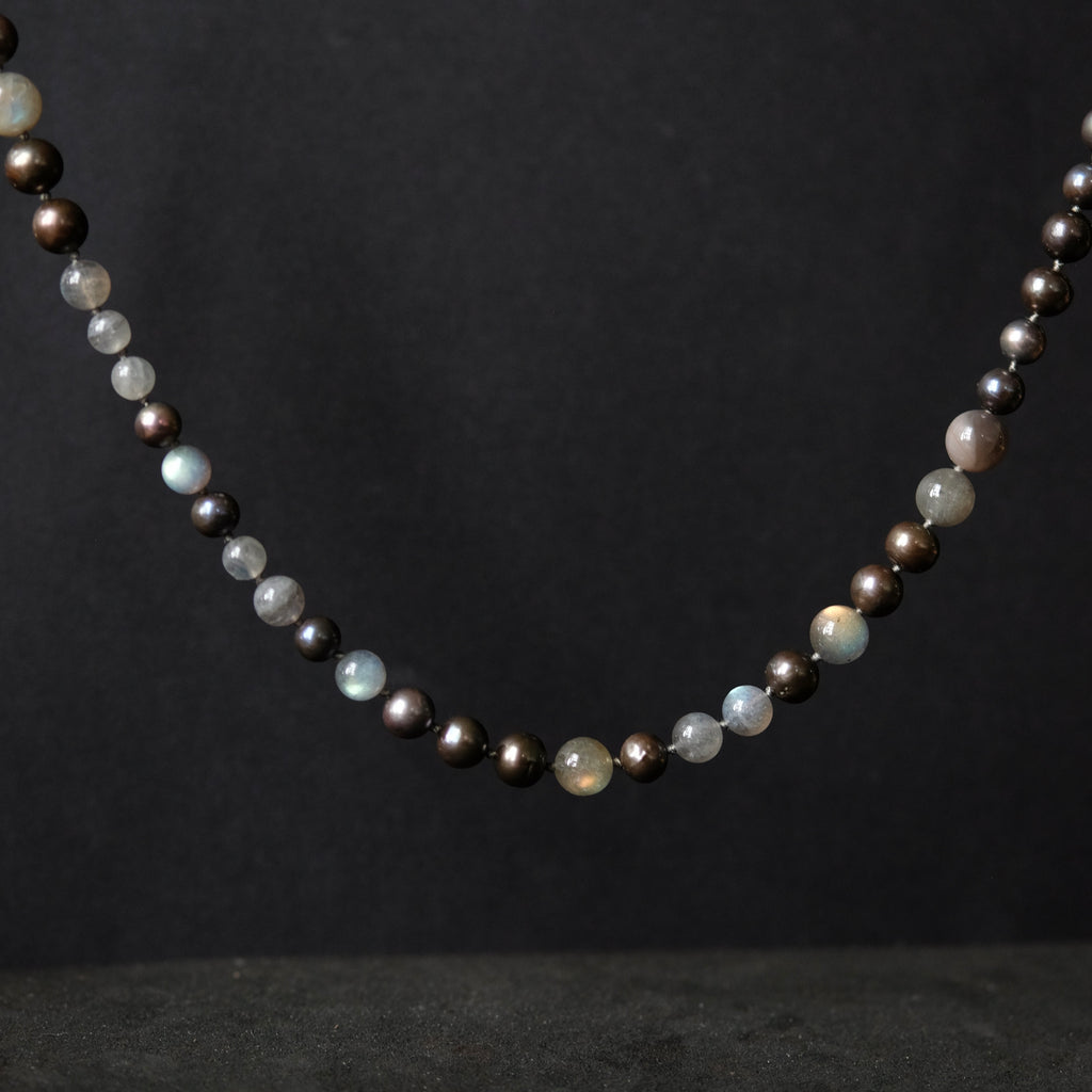 Black Pearl and Labrodorite Beaded Necklace