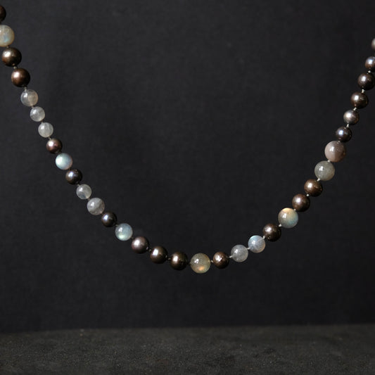Black Pearl and Labradorite Beaded Necklace