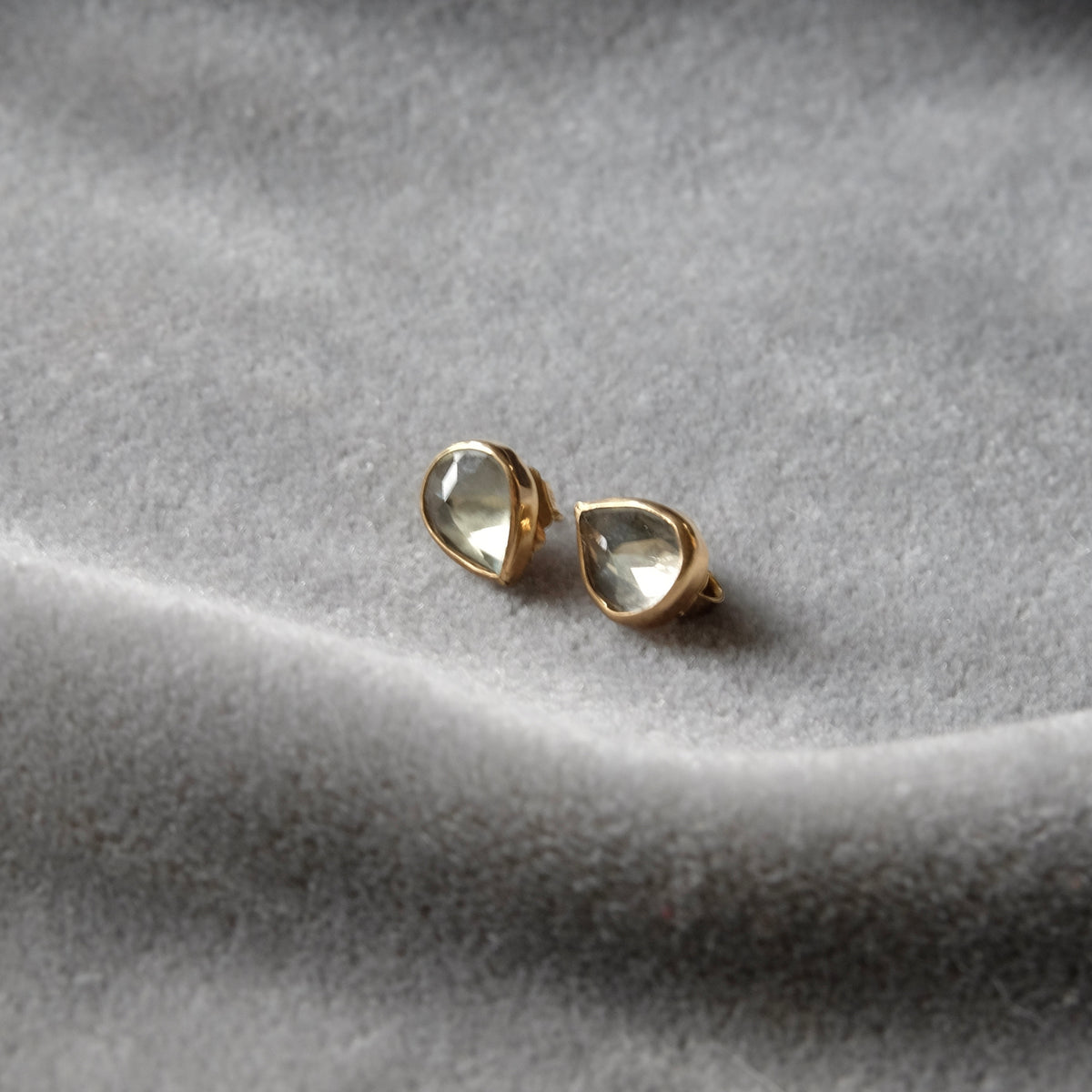 Aquamarine Pear Shape Stud Earrings in Solid 14K Gold