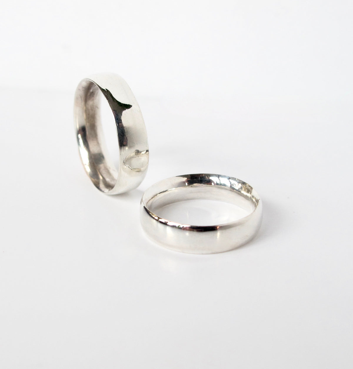 Low Dome Comfort Fit Ring