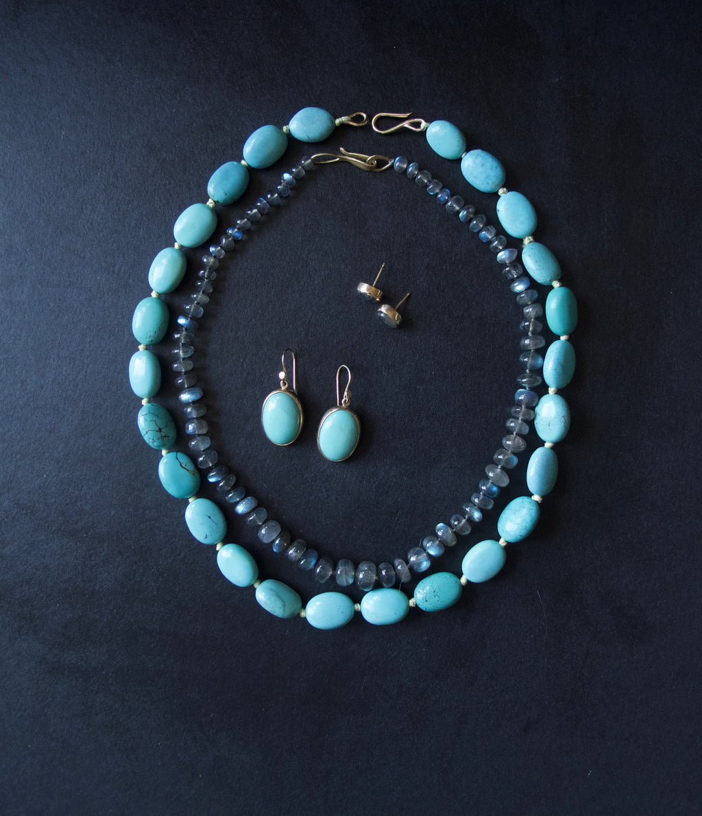Clear Blue Turquoise Oval Beaded Necklace