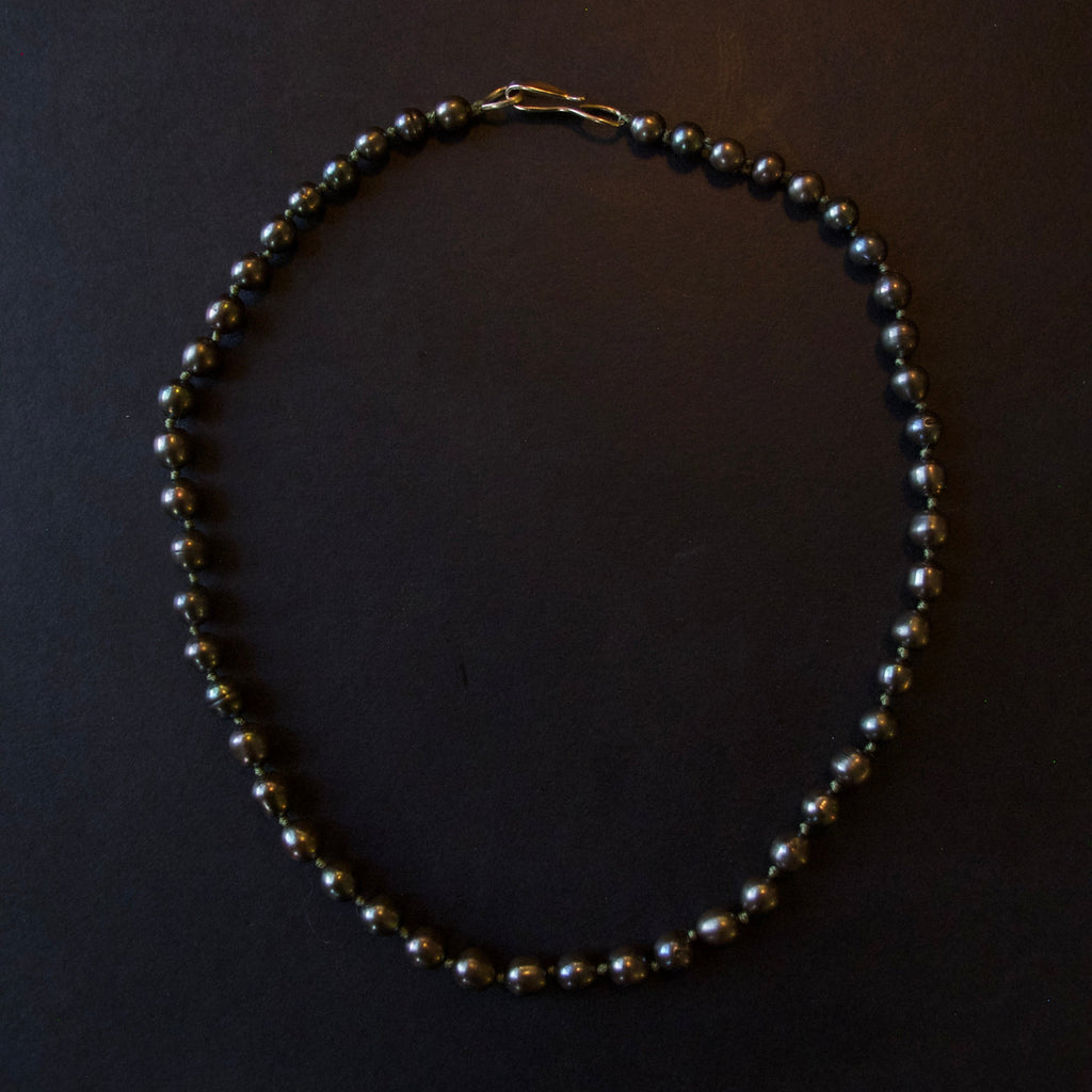 Black Pearl Necklace