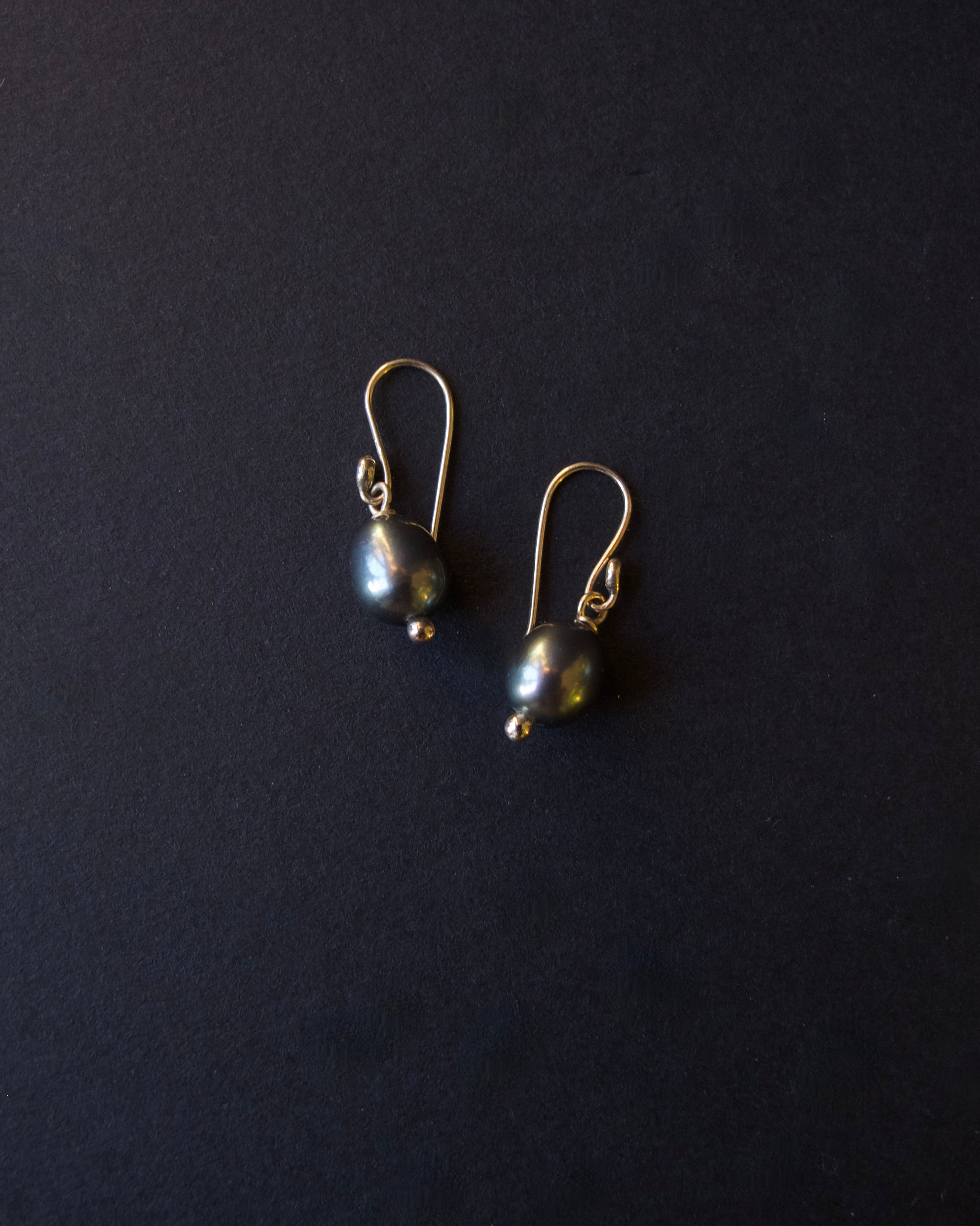 Black Pearl Earrings