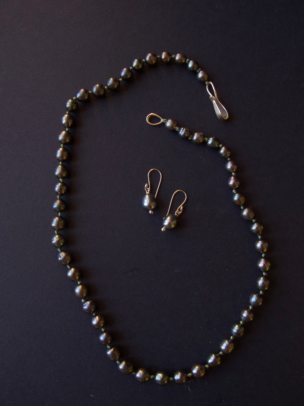 Black Pearl Earrings